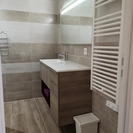 Holiday home 4 Place De La Rose Castelnau-de-Montmiral